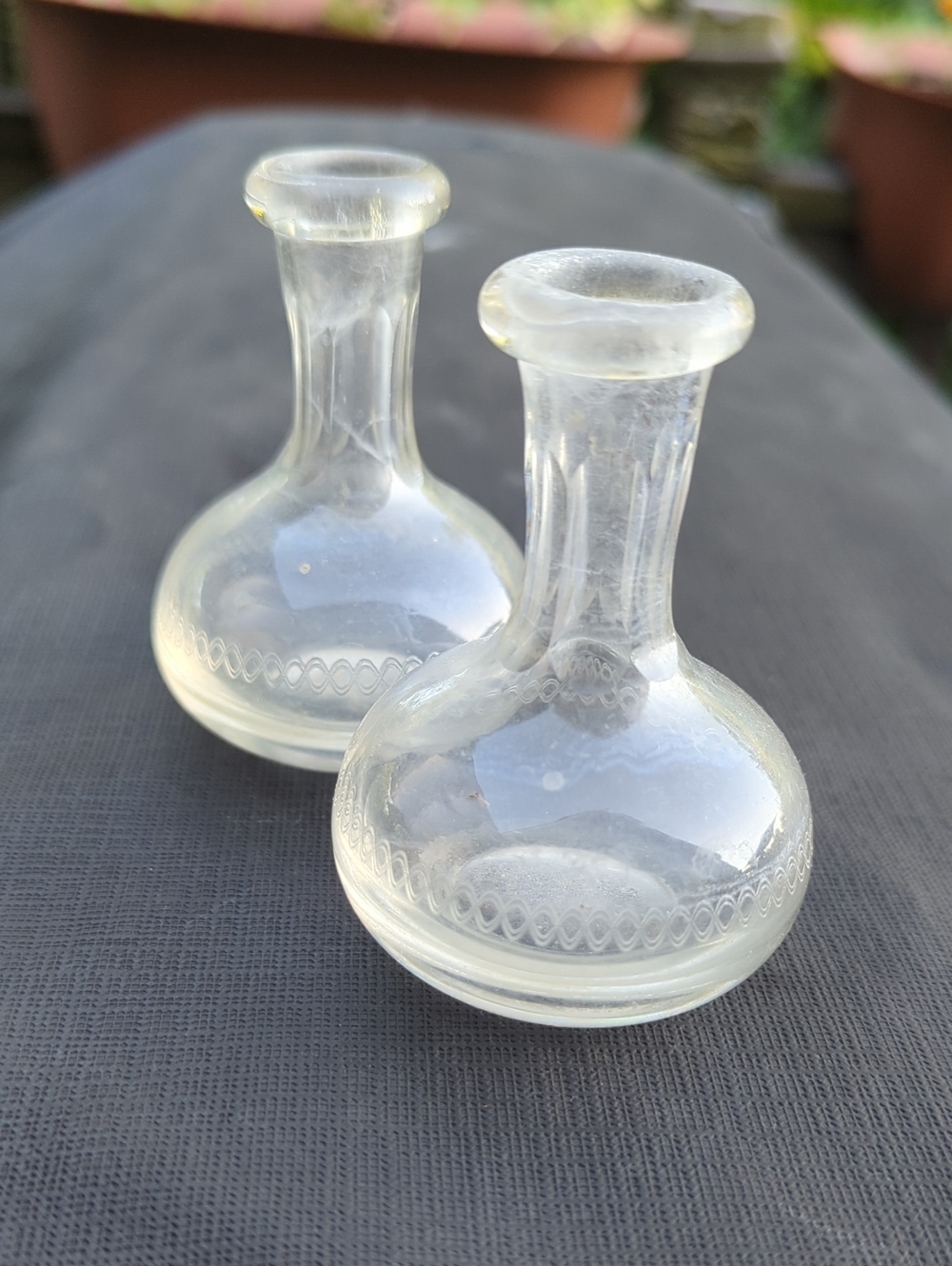 Matching Pair Of Decorative Bottles - Picture 4 of 8